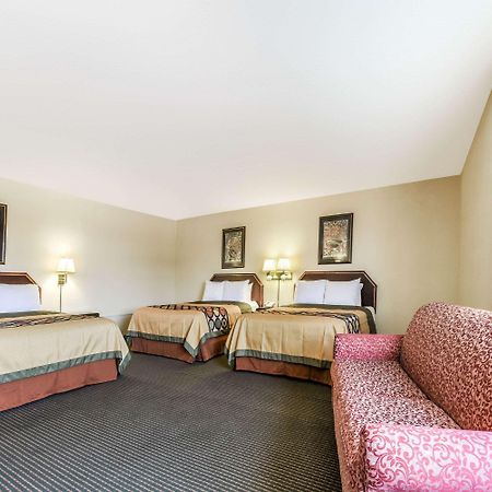 Super 8 By Wyndham Burleson Fort Worth Area Eksteriør bilde